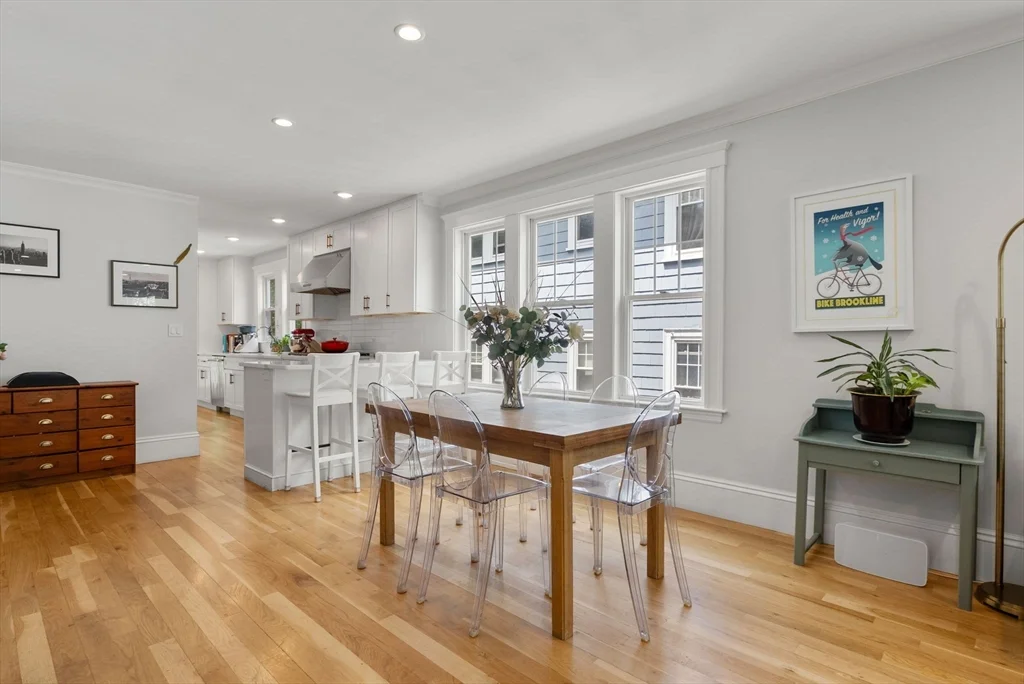 3 bed, 3 bath apartment for rent at 100 Browne St Unit 1, Coolidge Corner — photo 9 of 35