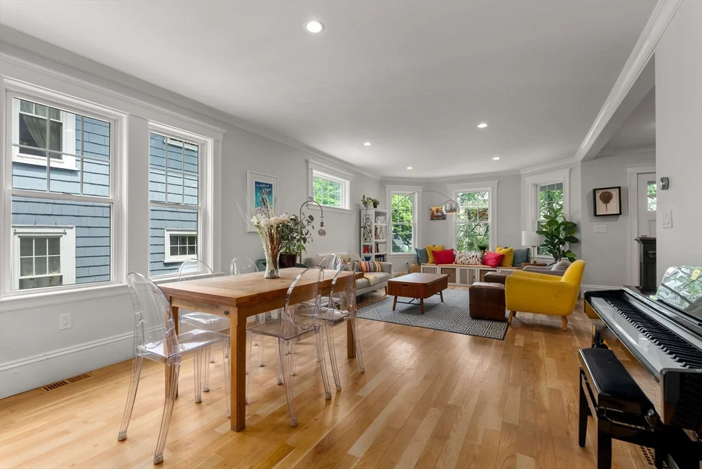 3 bed, 3 bath apartment for rent at 100 Browne St Unit 1, Coolidge Corner — photo 8 of 35