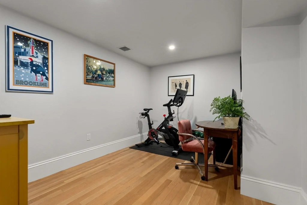 3 bed, 3 bath apartment for rent at 100 Browne St Unit 1, Coolidge Corner — photo 29 of 35