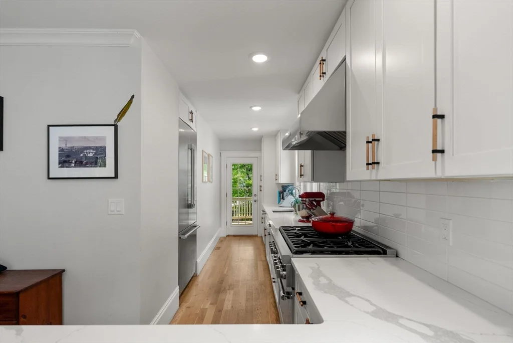 3 bed, 3 bath apartment for rent at 100 Browne St Unit 1, Coolidge Corner — photo 13 of 35