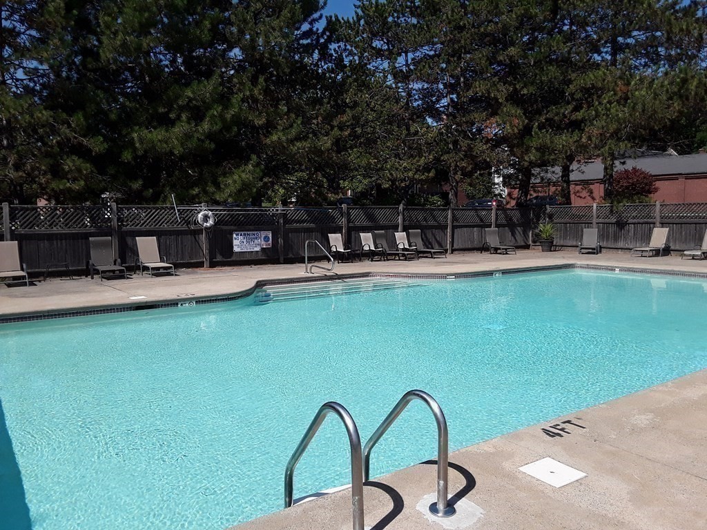 3 bed, 1 bath apartment for rent at 100 Captains Row Unit 307, Chelsea — photo 28 of 32