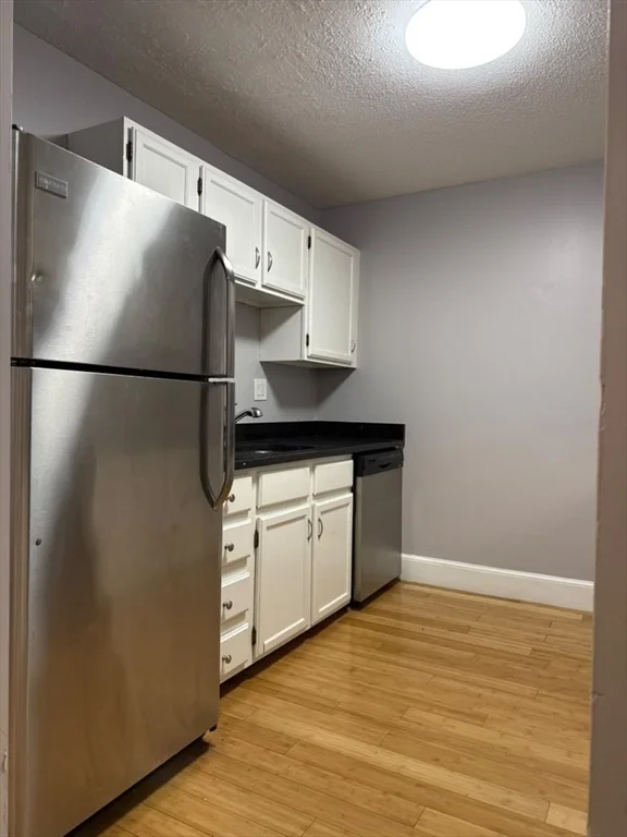 2 bed, 1 bath apartment for rent at 100 Captains Row Unit 203, Chelsea — photo 2 of 12