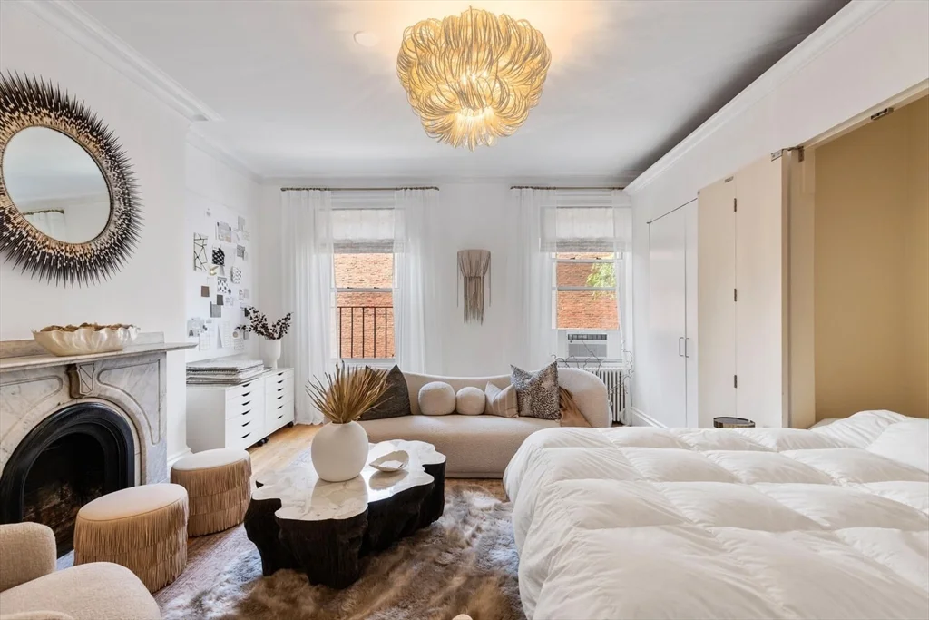 Studio bed, 1 bath apartment for rent at 100 Charles St Unit 3, Beacon Hill