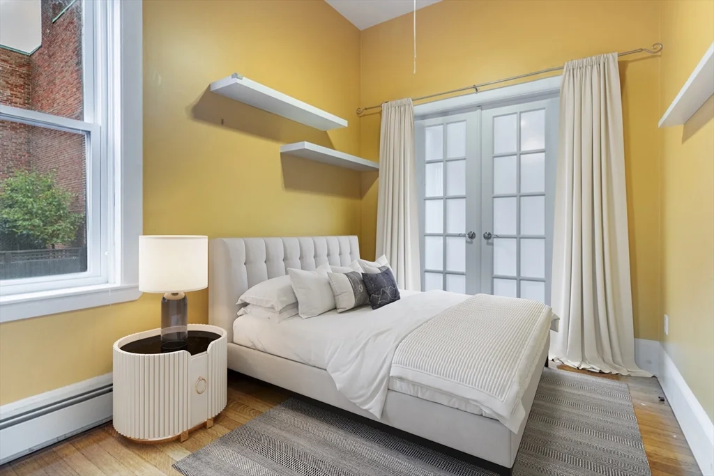 2 bed, 1 bath apartment for rent at 100 Charles St Unit 3B, Beacon Hill — photo 5 of 9