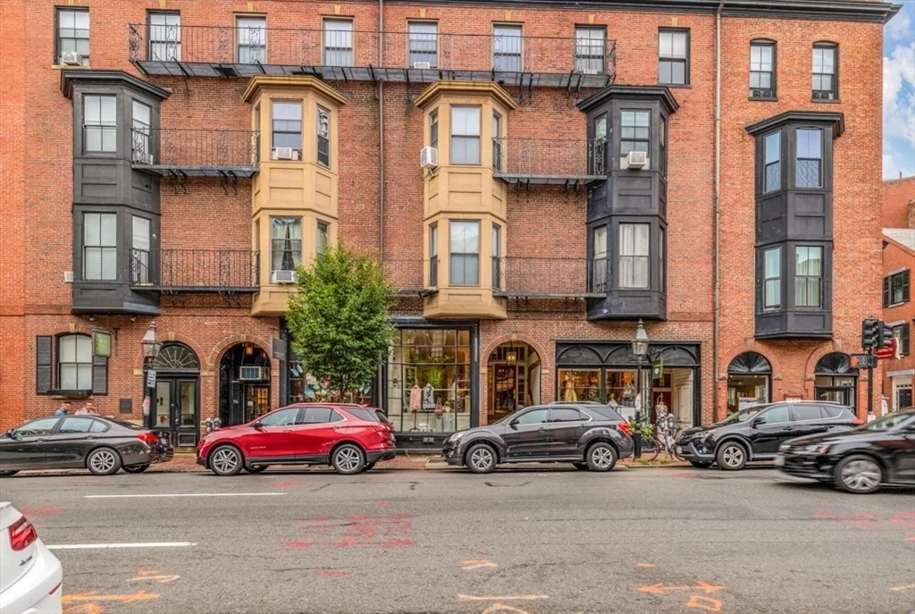 2 bed, 1 bath apartment for rent at 100 Charles St Unit 3B, Beacon Hill — photo 8 of 9
