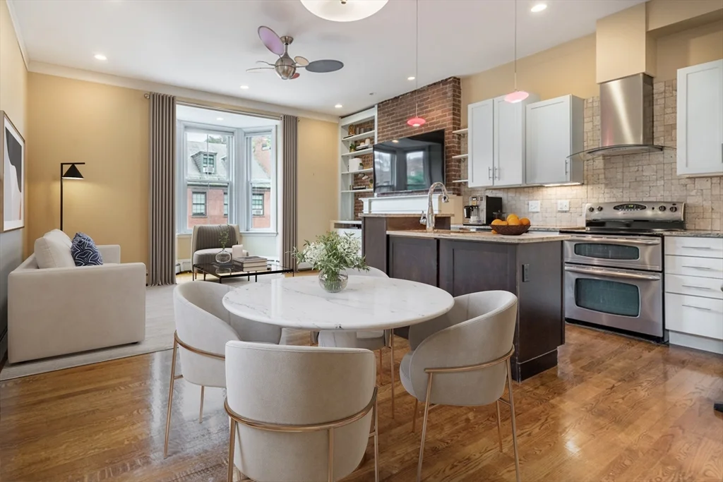 2 bed, 1 bath apartment for rent at 100 Charles St Unit 3B, Beacon Hill — photo 2 of 9