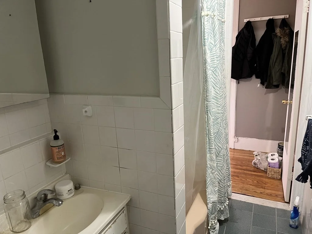 1 bed, 1 bath apartment for rent at 100 Charles St Unit 5, Beacon Hill — photo 4 of 7