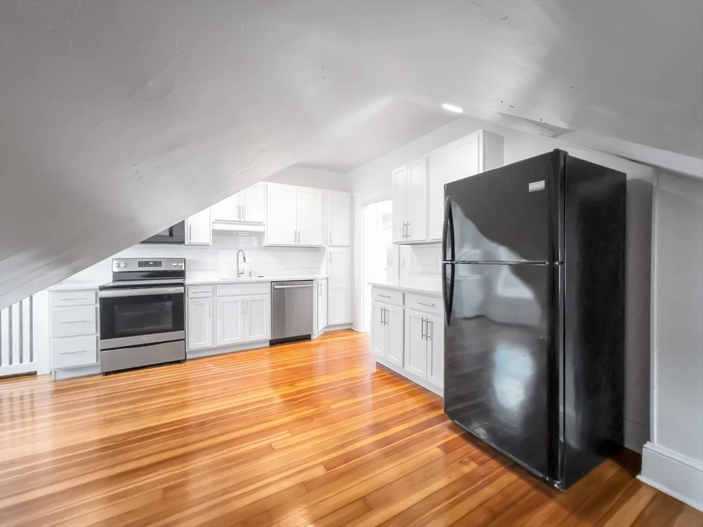 1 bed, 1 bath apartment for rent at 100 Chestnut Ave Unit 3, Jamaica Plain — photo 7 of 23