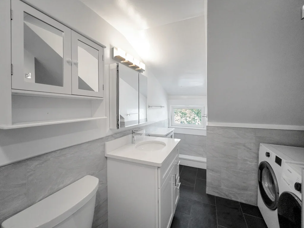 1 bed, 1 bath apartment for rent at 100 Chestnut Ave Unit 3, Jamaica Plain — photo 13 of 23
