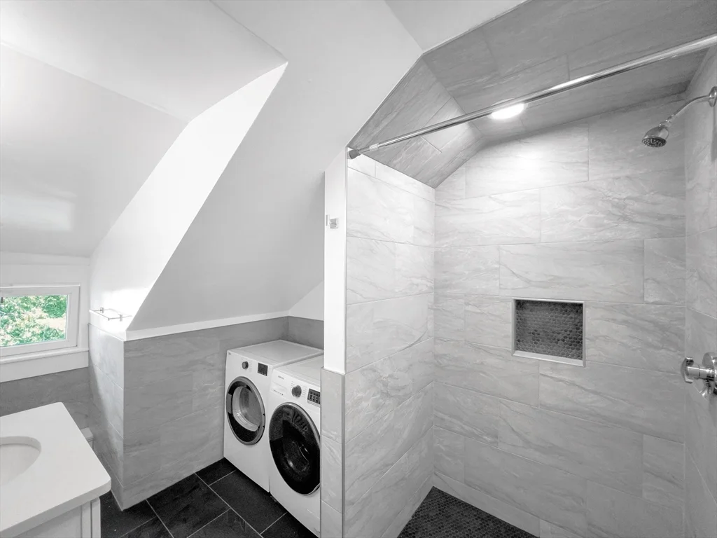 1 bed, 1 bath apartment for rent at 100 Chestnut Ave Unit 3, Jamaica Plain — photo 15 of 23