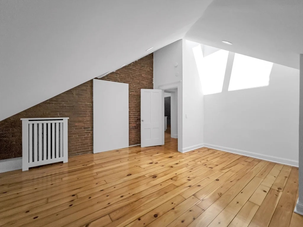 1 bed, 1 bath apartment for rent at 100 Chestnut Ave Unit 3, Jamaica Plain — photo 9 of 23