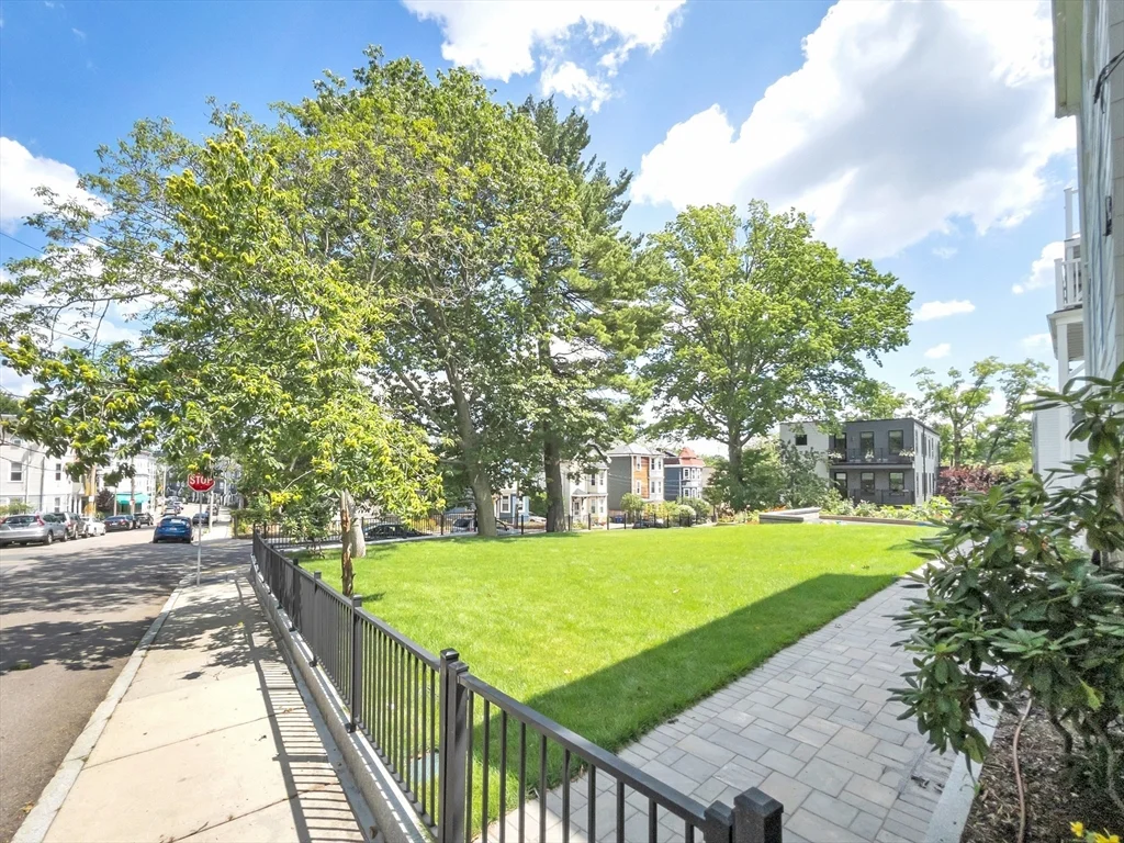 1 bed, 1 bath apartment for rent at 100 Chestnut Ave Unit 3, Jamaica Plain — photo 22 of 23