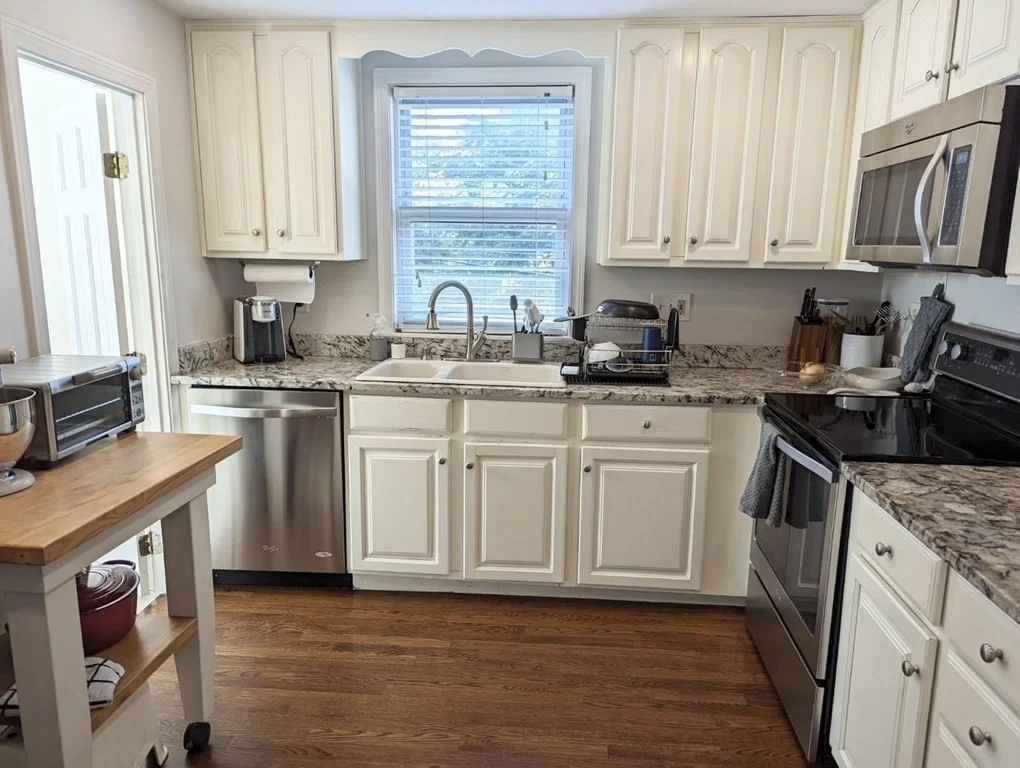 4 bed, 1 bath apartment for rent at 100 Church St Unit 2, Winchester — photo 8 of 32