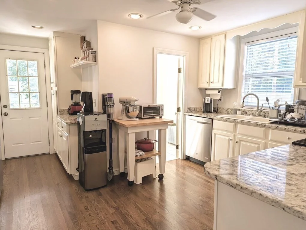 4 bed, 1 bath apartment for rent at 100 Church St Unit 2, Winchester — photo 9 of 32