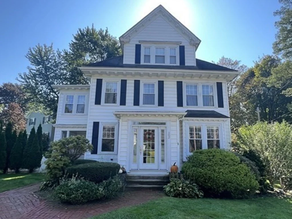 4 bed, 1 bath apartment for rent at 100 Church St Unit 2, Winchester — photo 1 of 32
