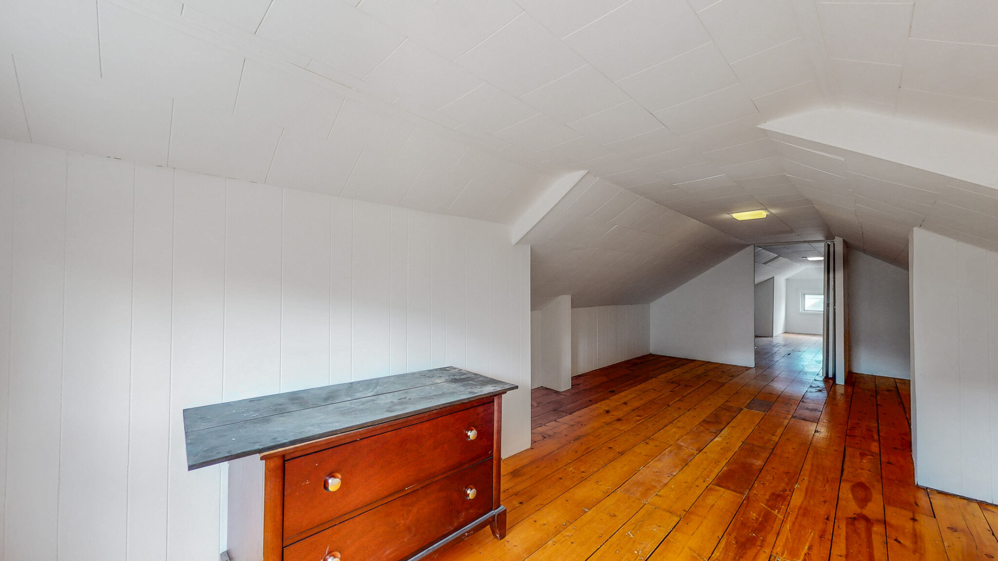 4 bed, 1 bath apartment for rent at 100 Colborne Rd, Brighton — photo 14 of 21