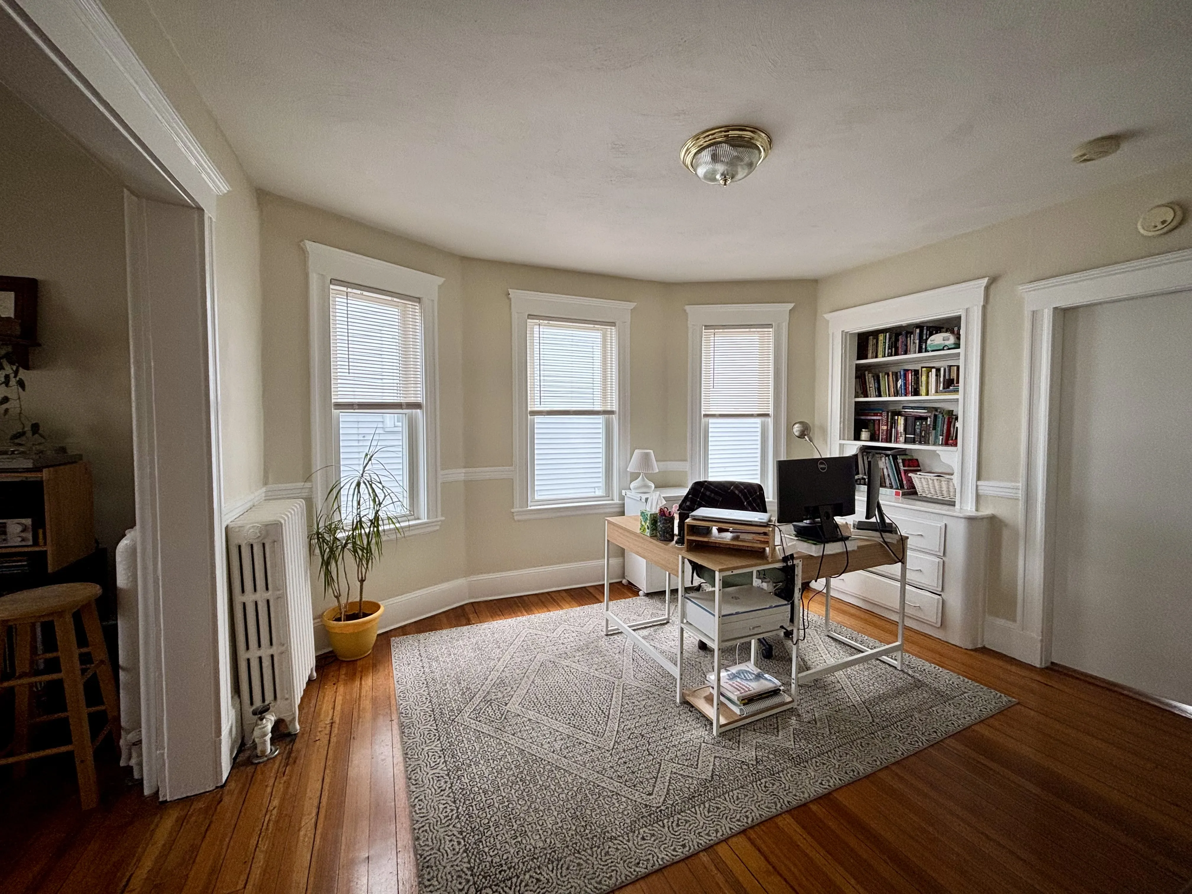 2 bed, 1 bath apartment for rent at 100 Conwell Ave Unit 2, West Somerville — photo 3 of 12