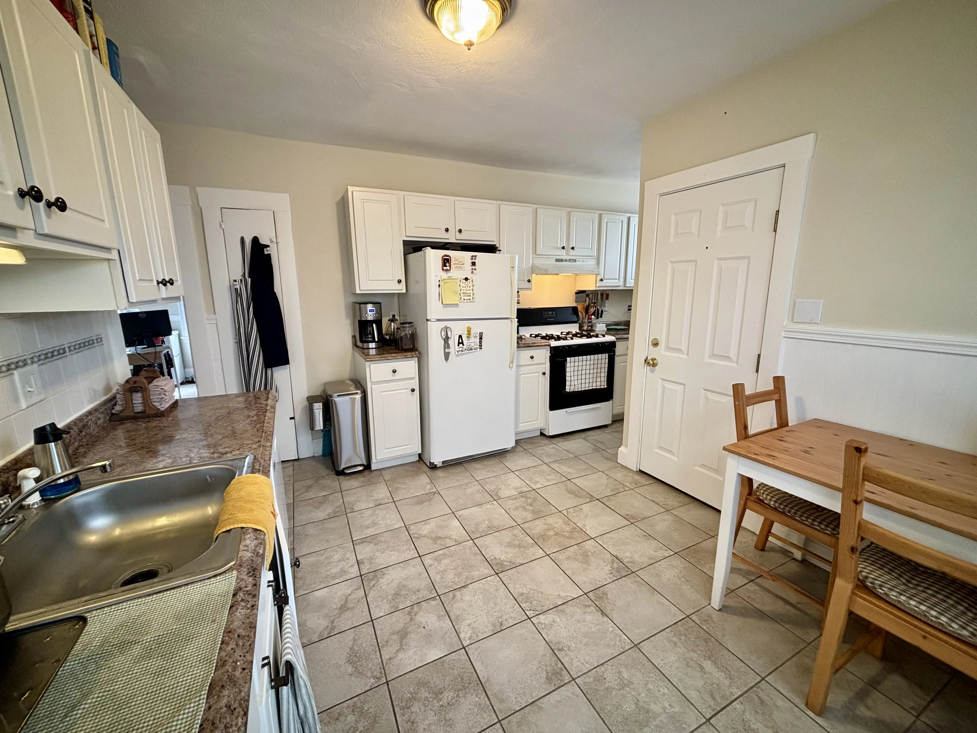 2 bed, 1 bath apartment for rent at 100 Conwell Ave Unit 2, West Somerville — photo 5 of 12
