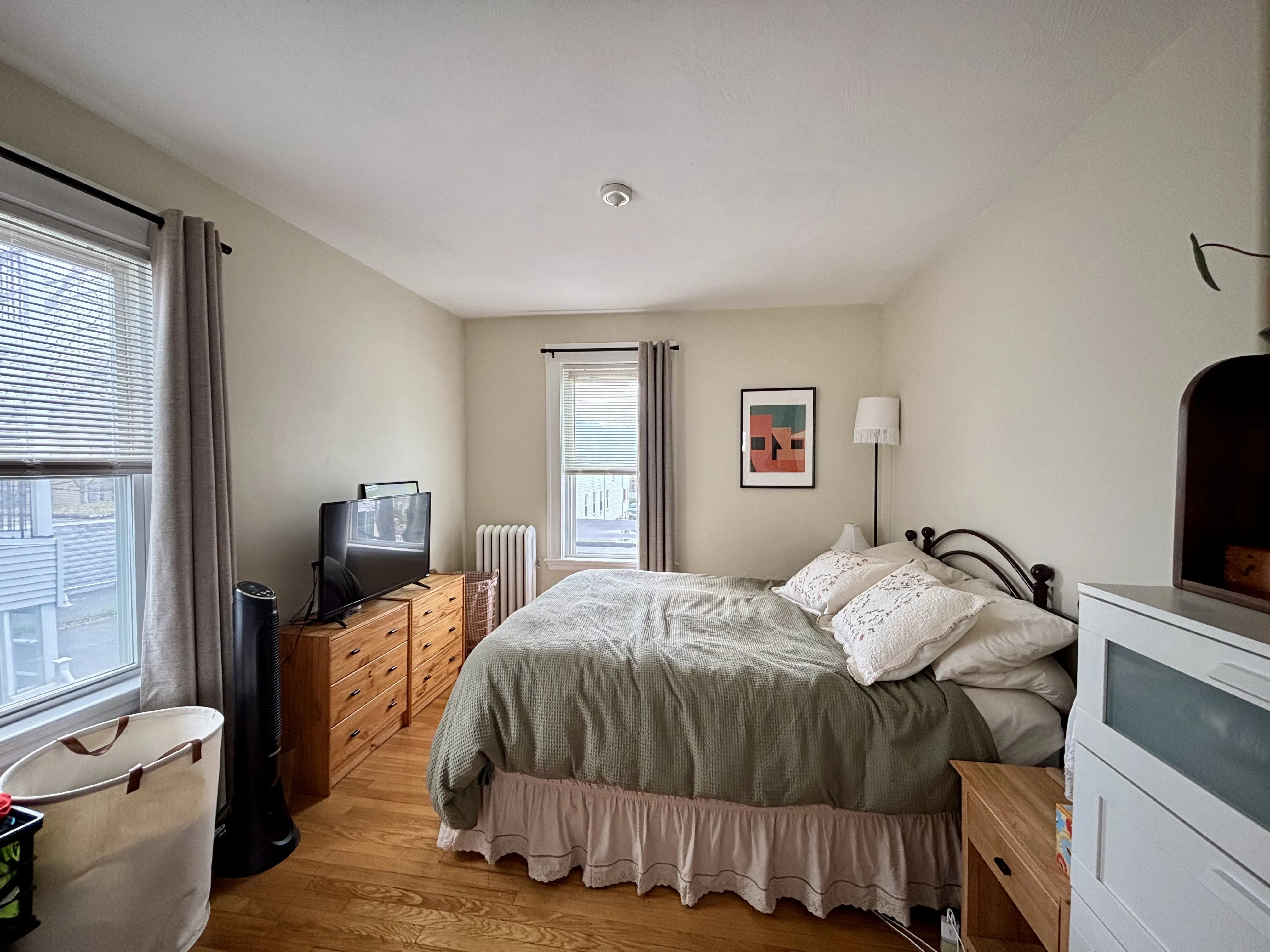 2 bed, 1 bath apartment for rent at 100 Conwell Ave Unit 2, West Somerville — photo 7 of 12