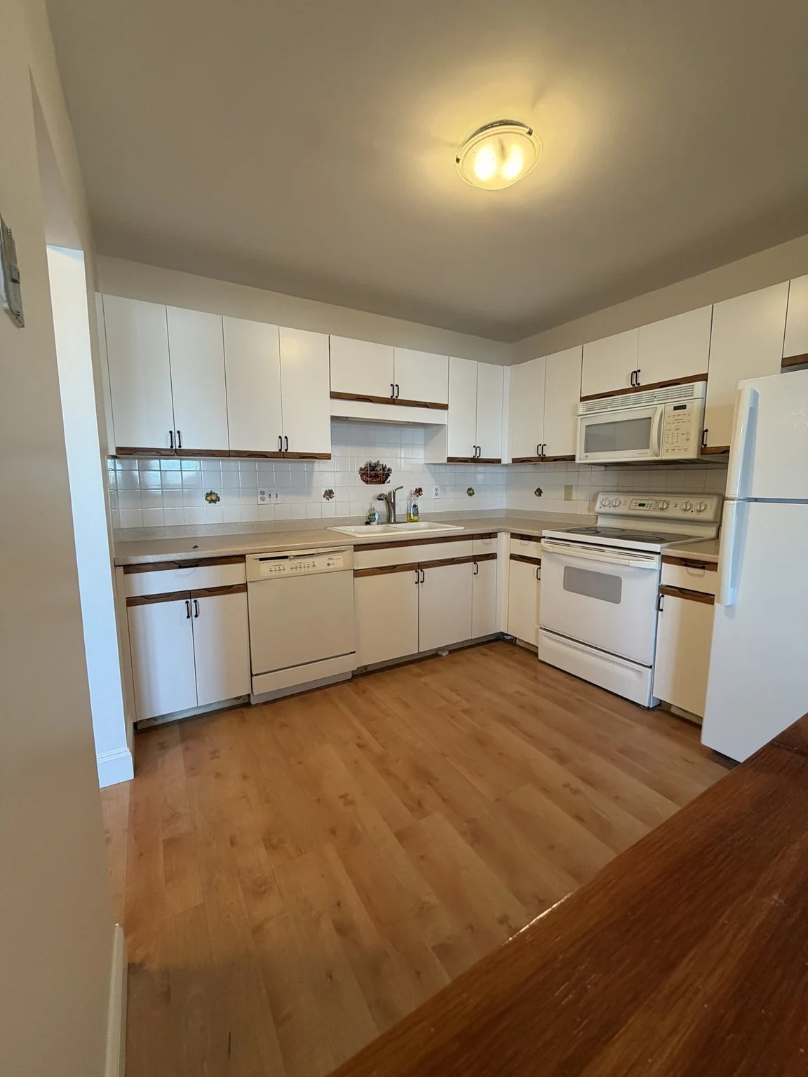 2 bed, 2 bath apartment for rent at 100 Cove Way Unit 405, Quincy — photo 5 of 12