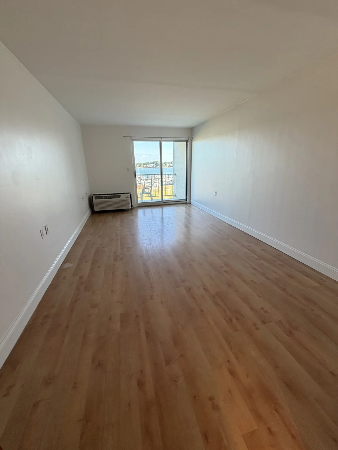 2 bed, 2 bath apartment for rent at 100 Cove Way Unit 405, Quincy — photo 9 of 12