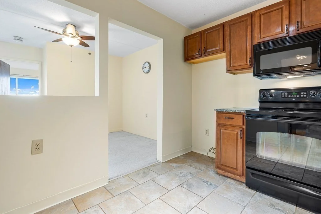 2 bed, 2 bath apartment for rent at 100 Cove Way Unit 408, Quincy — photo 8 of 28