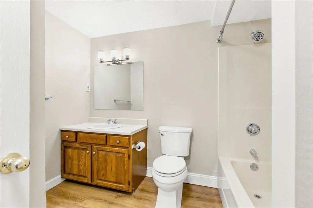 2 bed, 2 bath apartment for rent at 100 Cove Way Unit 409, Quincy — photo 20 of 23