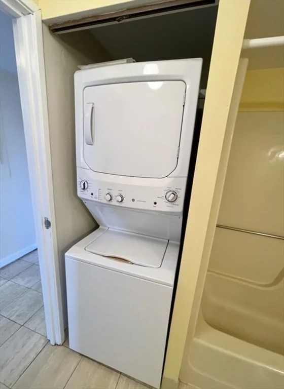 2 bed, 2 bath apartment for rent at 100 Cove Way Unit 608, Quincy — photo 12 of 20