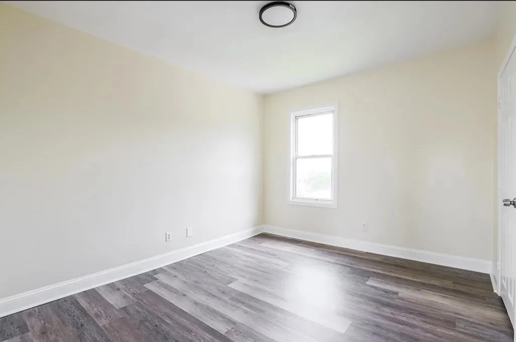 3 bed, 1 bath apartment for rent at 100 Eastern Ave Unit 1, Worcester — photo 6 of 15