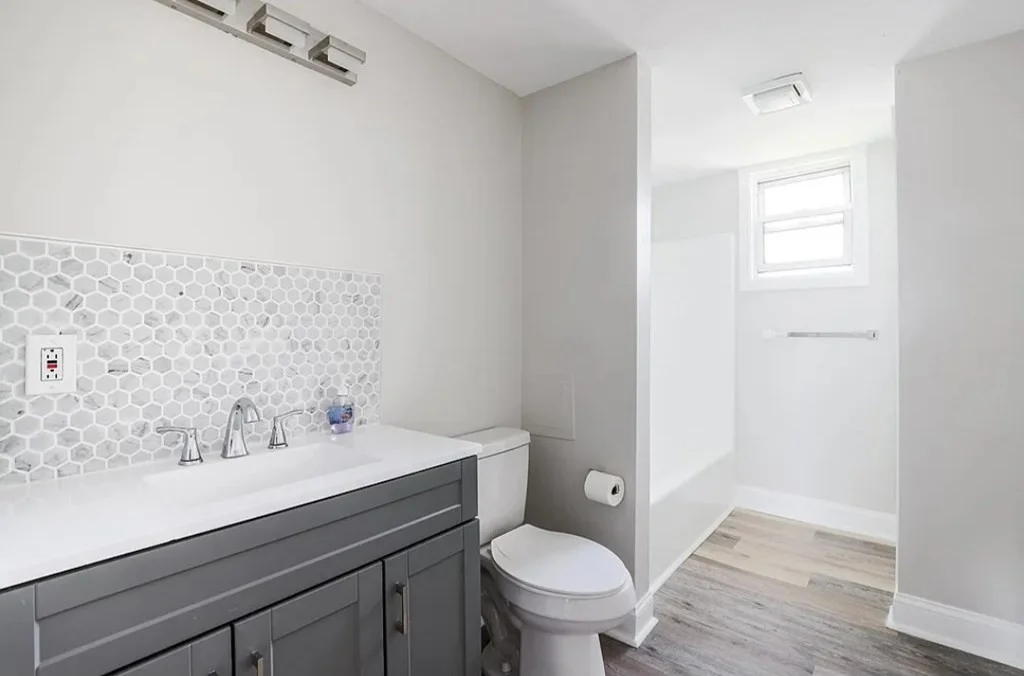 3 bed, 1 bath apartment for rent at 100 Eastern Ave Unit 1, Worcester — photo 4 of 15