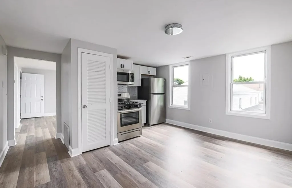 3 bed, 1 bath apartment for rent at 100 Eastern Ave Unit 1, Worcester — photo 1 of 15