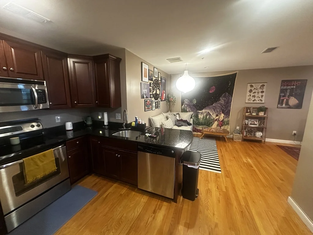 1 bed, 1 bath apartment for rent at 100 Fellsway West Unit 204, Winter Hill — photo 16 of 21