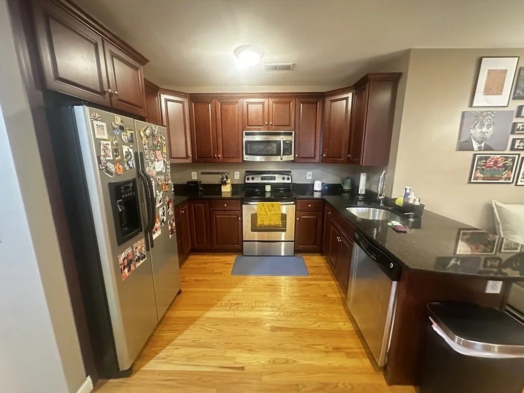 1 bed, 1 bath apartment for rent at 100 Fellsway West Unit 204, Winter Hill — photo 6 of 21