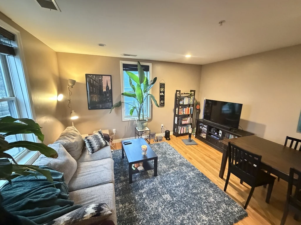 2 bed, 2 bath apartment for rent at 100 Fellsway West Unit 207, Winter Hill — photo 3 of 14