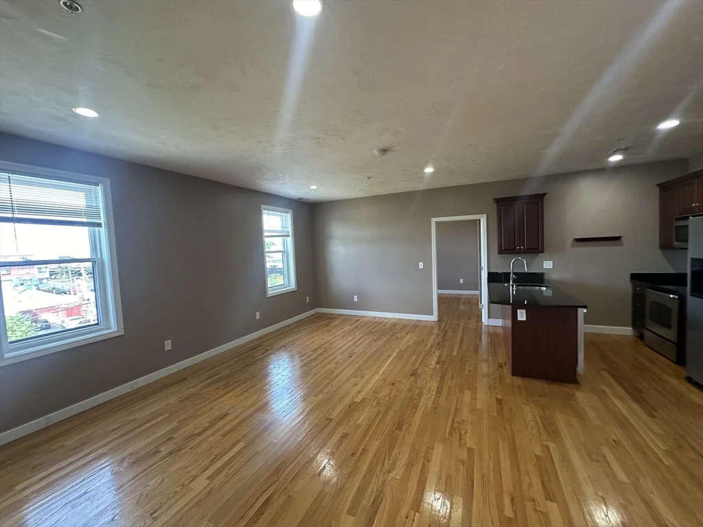 2 bed, 2 bath apartment for rent at 100 Fellsway West Unit 401, Winter Hill — photo 4 of 18