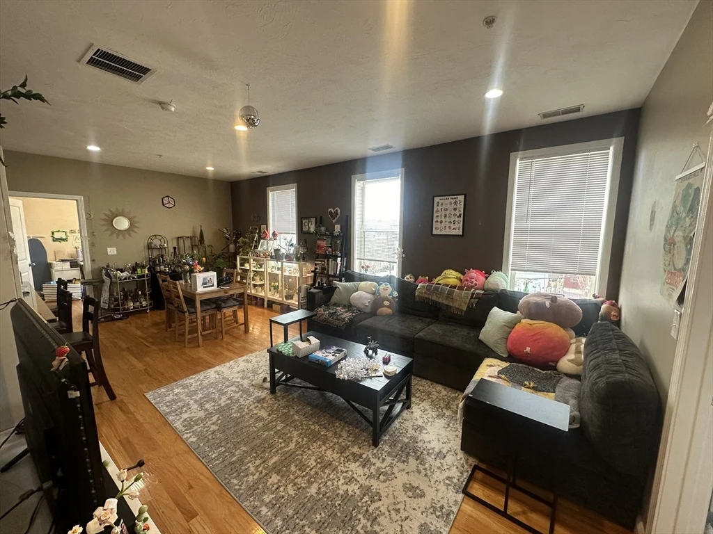 2 bed, 2 bath apartment for rent at 100 Fellsway West Unit 402, Winter Hill — photo 3 of 21