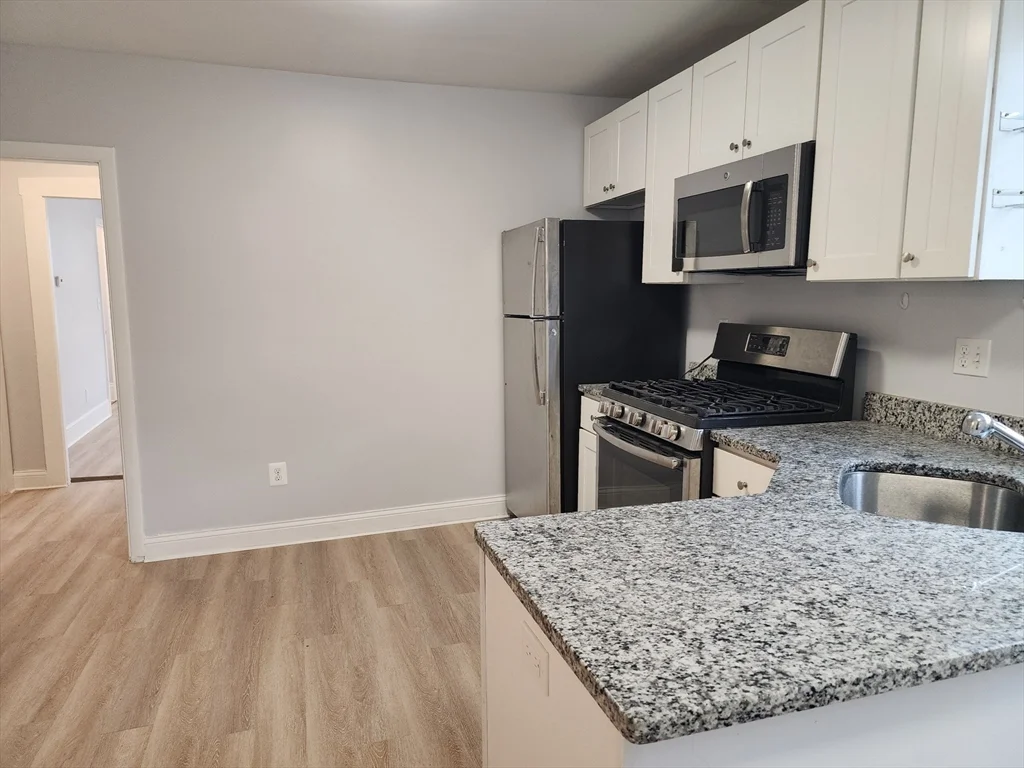 4 bed, 2 bath apartment for rent at 100 Flint Unit 1, East Somerville — photo 12 of 21