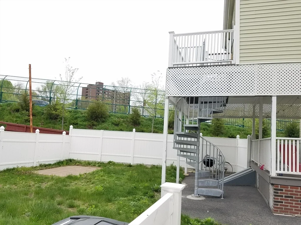 4 bed, 2 bath apartment for rent at 100 Flint Unit 1, East Somerville — photo 20 of 21