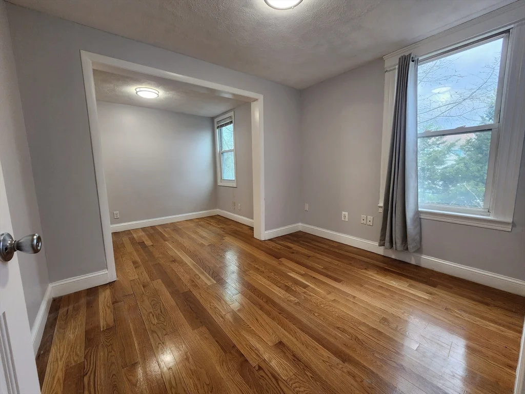 4 bed, 2 bath apartment for rent at 100 Flint Unit 1, East Somerville — photo 18 of 21