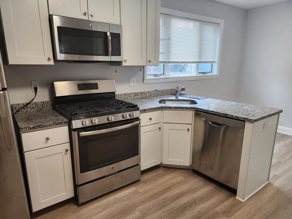 4 bed, 2 bath apartment for rent at 100 Flint Unit 1, East Somerville — photo 10 of 21