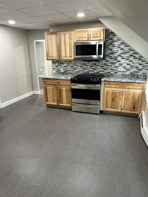 4 bed, 2 bath apartment for rent at 100 Foster St Unit 3, Lawrence — photo 4 of 25