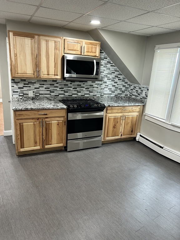 4 bed, 2 bath apartment for rent at 100 Foster St Unit 3, Lawrence — photo 3 of 25
