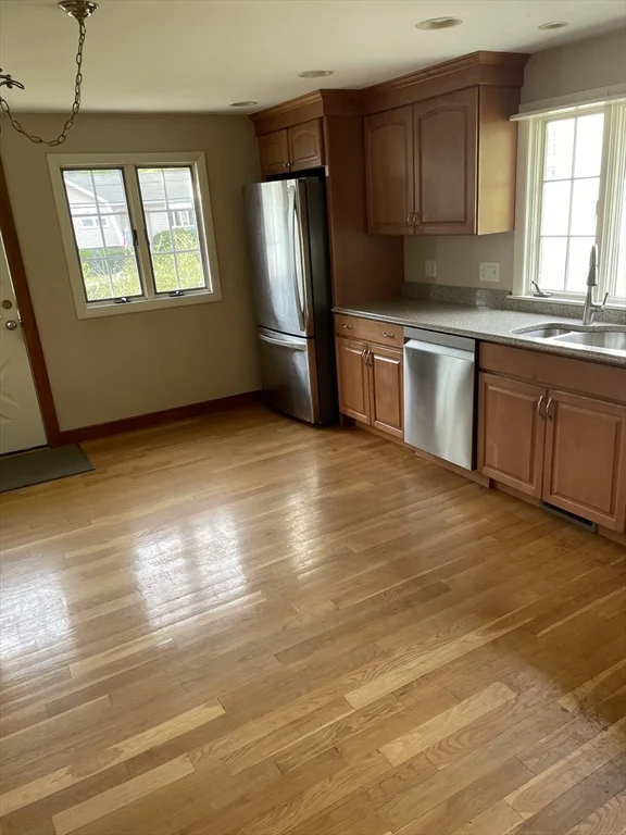 3 bed, 2 bath apartment for rent at 100 Francis Wyman Rd Unit 0, Burlington — photo 4 of 17