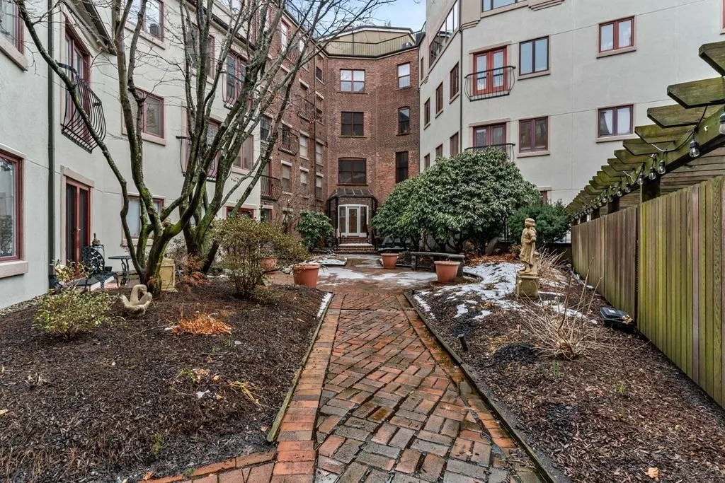 2 bed, 2 bath apartment for rent at 100 Fulton St Unit 4T, North End — photo 16 of 19