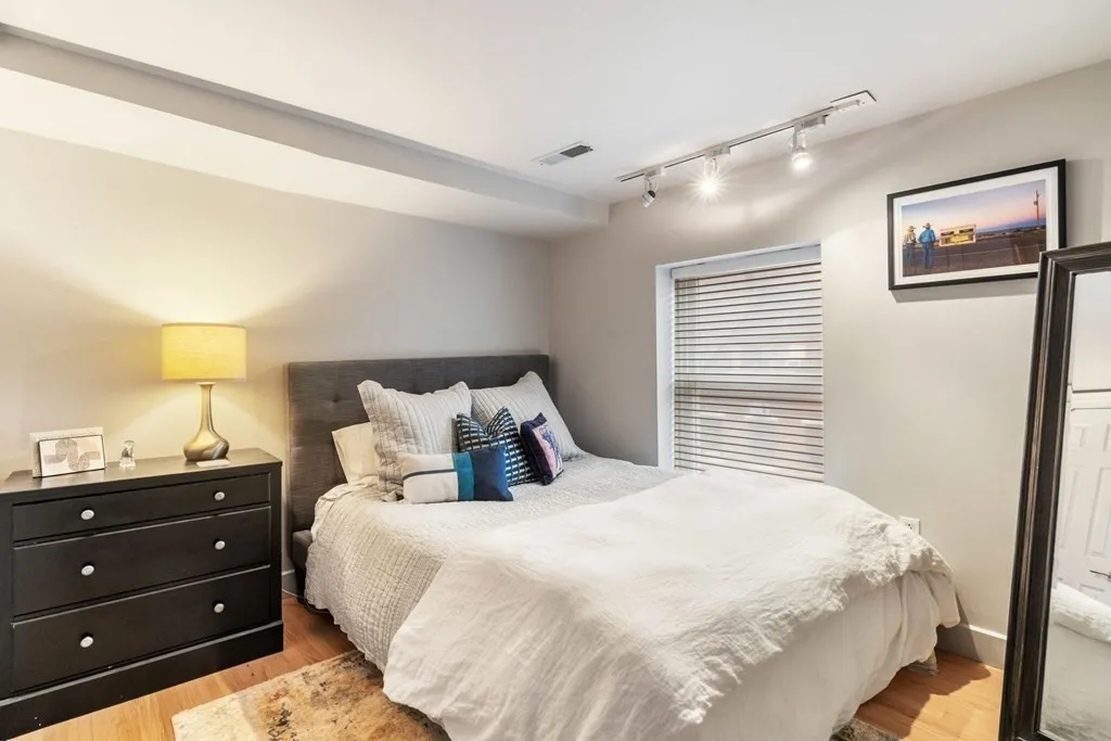 2 bed, 2 bath apartment for rent at 100 Fulton St Unit 4T, North End — photo 11 of 19