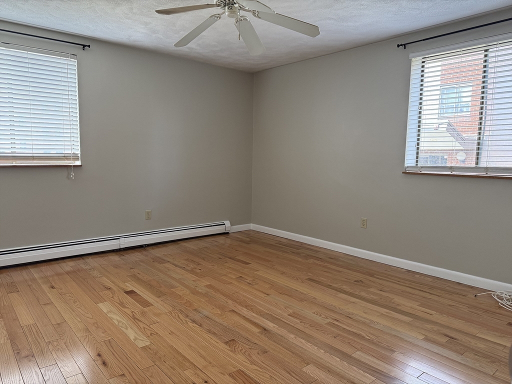 2 bed, 1 bath apartment for rent at 100 Governors Park Unit 12, Winthrop — photo 6 of 9