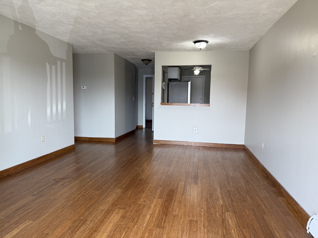 2 bed, 1 bath apartment for rent at 100 Governors Park Unit 12, Winthrop — photo 3 of 9