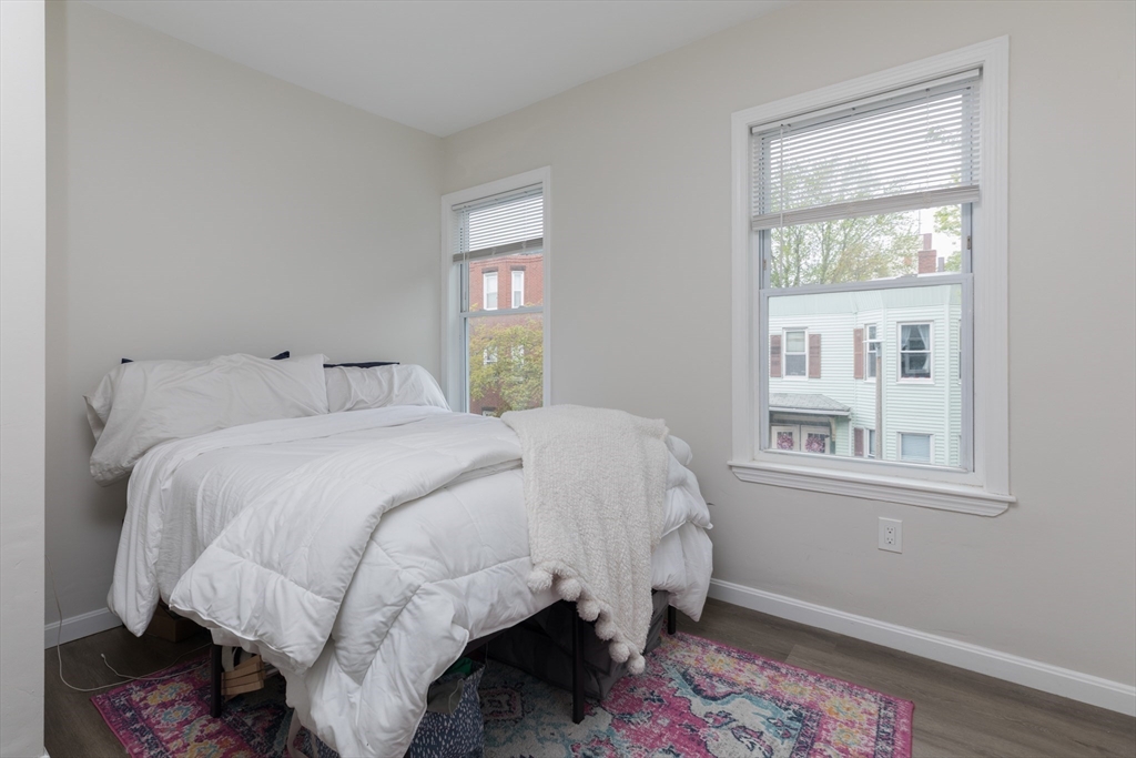 3 bed, 1 bath apartment for rent at 100 H St Unit 2, South Boston — photo 10 of 13