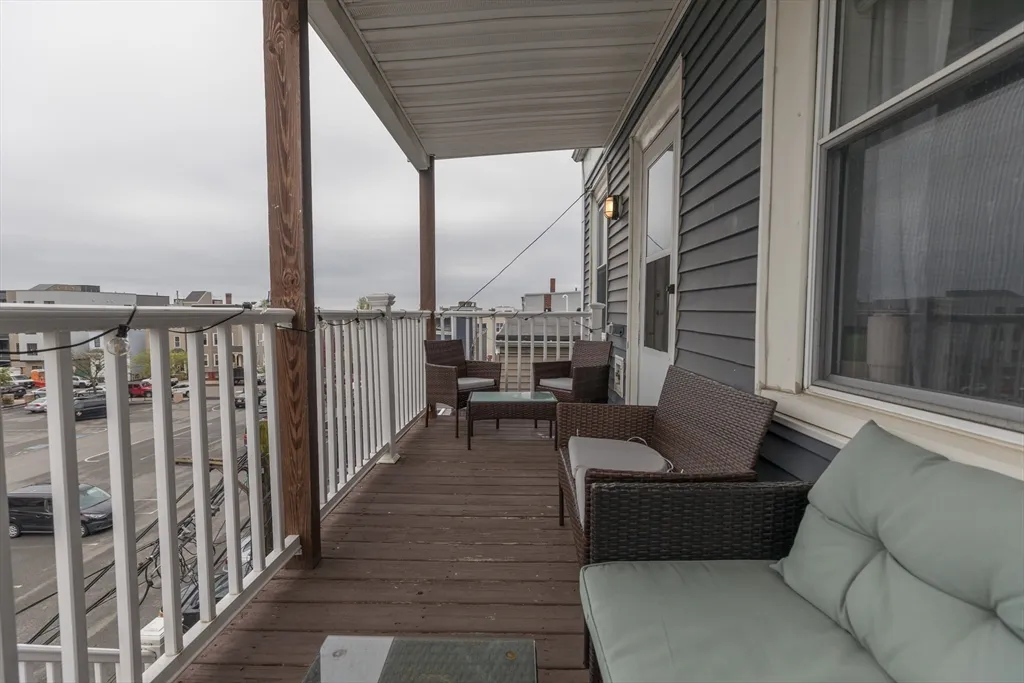 4 bed, 1 bath apartment for rent at 100 H St Unit 3, South Boston — photo 5 of 14