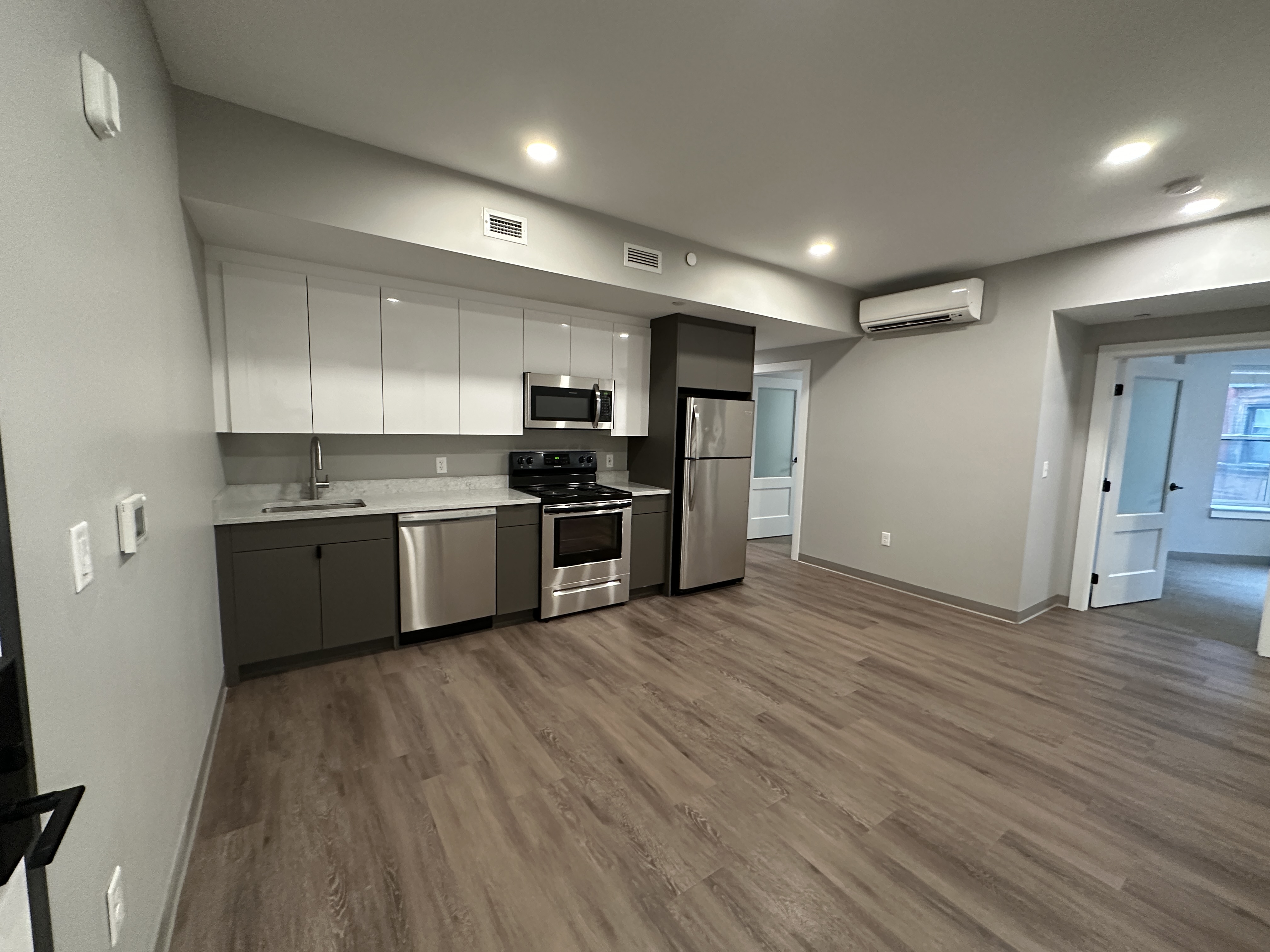 3 bed, 1 bath apartment for rent at 100 Hemenway St Unit 4, Fenway